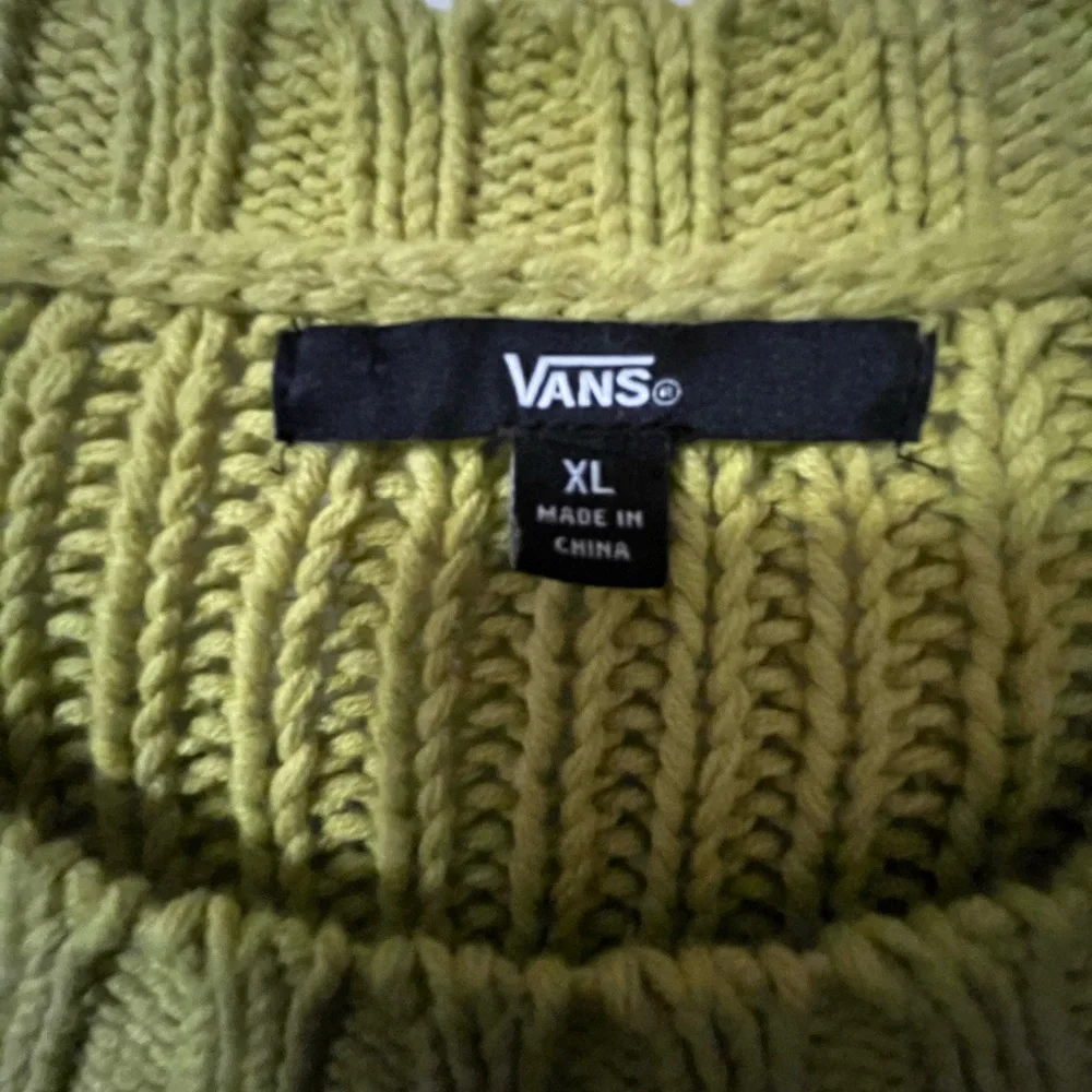 Vans Women’s Mustard Yellow Sweater Size XL - Picture 7 of 8
